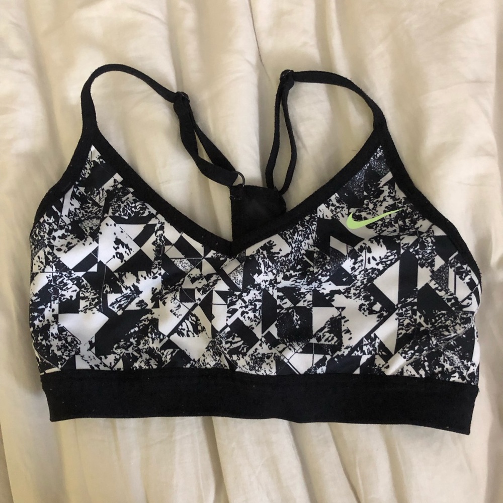 Black and white abstract Nike sports bra